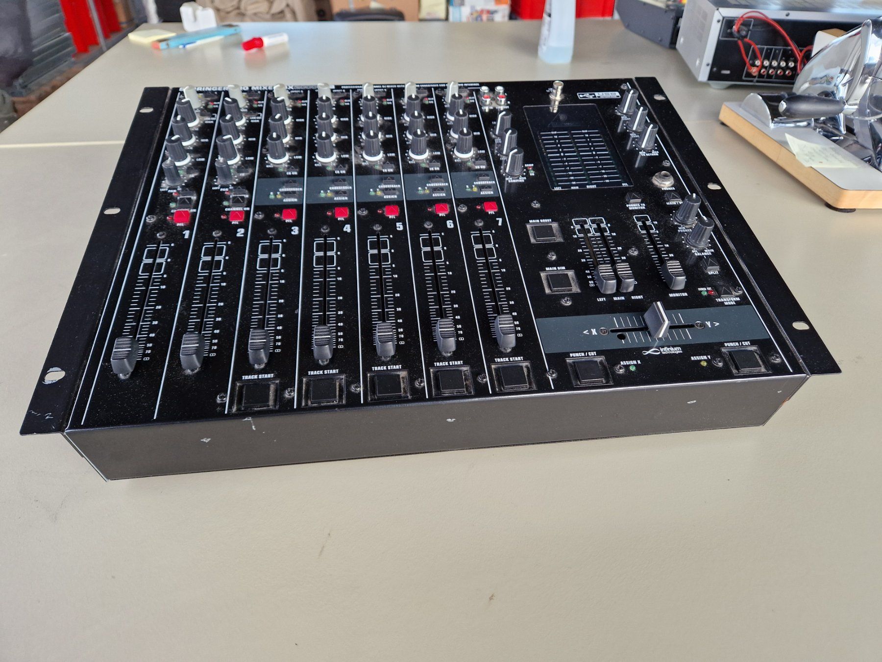 Behringer Console di mixaggio: Behringer Pro Mixer  DX-2000 USB  7 Kanal Mischpult – Usato da Wädenswil venduto da tome70 1