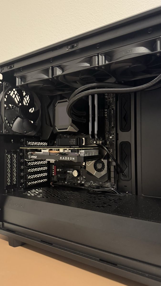 Amd PC: PC R5 3600xt & RX5500xt – Usato da Zeiningen venduto da abd_dpy7 2