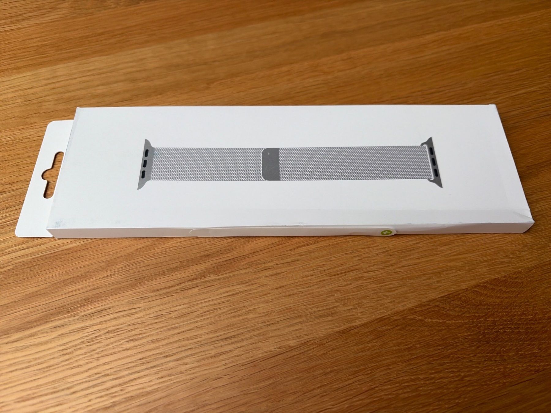 Apple Bracelets: Apple Milanaise Armband, 41mm, Silber (neu, ungeöffnet) – Neuf avec emballage d'origine à Langnau am Albis par sev_90 1