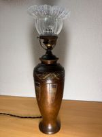Antik China Tischlampe mit spezielle Opalinschirm H:45cm