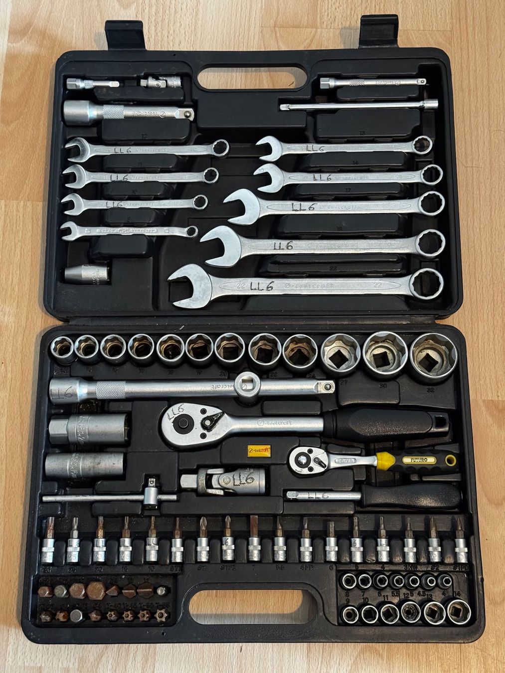 Tutti gli attrezzi: Toolcraft X-582S Tool & Die Set – Usato da Zürich venduto da colorblindrummer 1