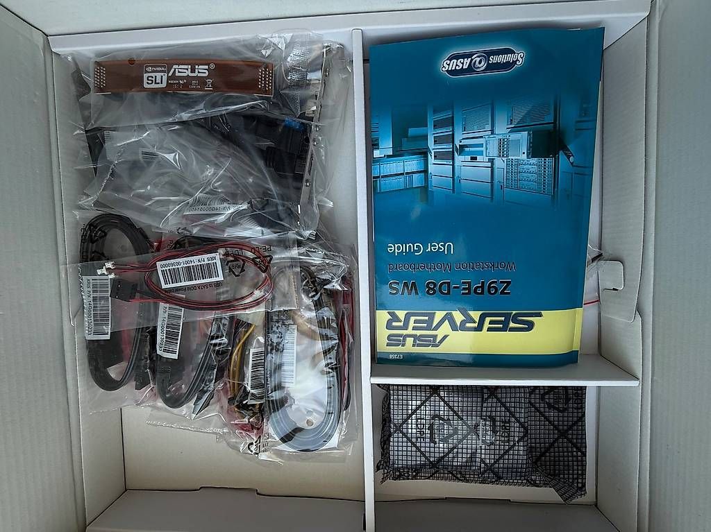 Asus Schede madri: ASUS Z9 PE-D8 WS – Nuovo e nell'imballaggio originale da Zürich venduto da EFEXGmbH 2