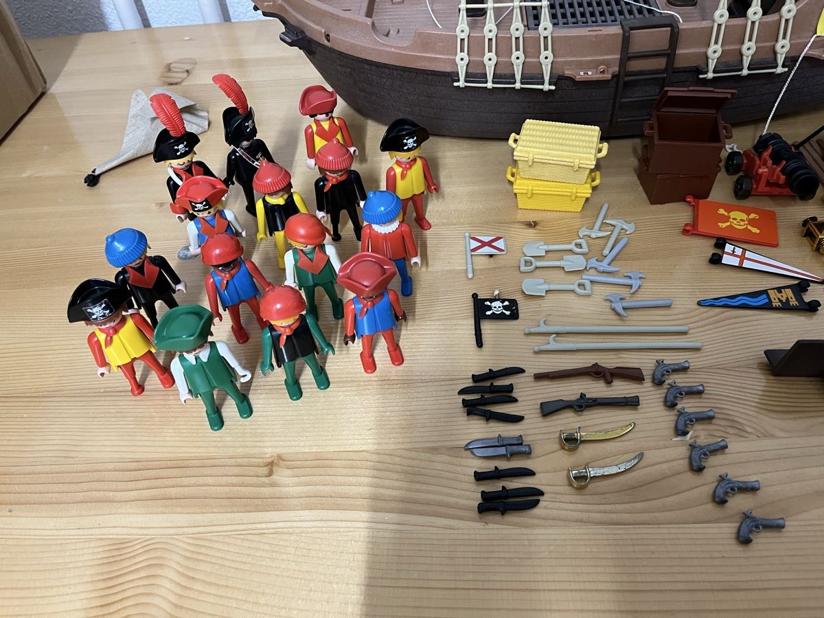 Playmobil Giocattoli: Playmobil Piratenschiff – Difettoso da Frauenfeld venduto da adj04 1