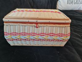 Süsses vintage Nähkörbli aus Plastik