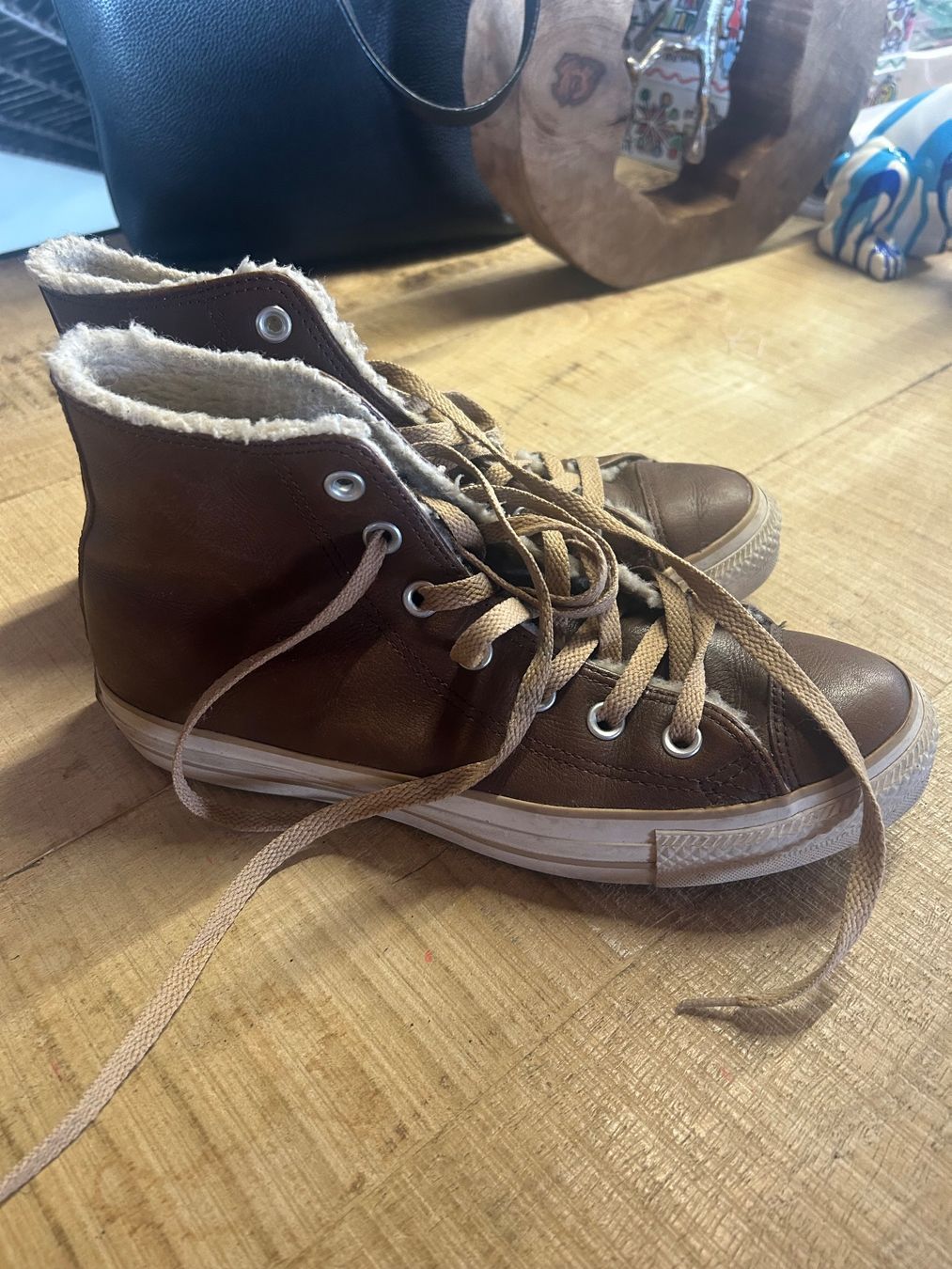 Converse Damenschuhe: Converse doublées – Gebraucht aus Val-d'Illiez von Dombou