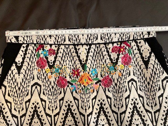 Desigual Gonne: Desigual Mini-Jupe – Usato da Rüti ZH venduto da Tredeschin 8