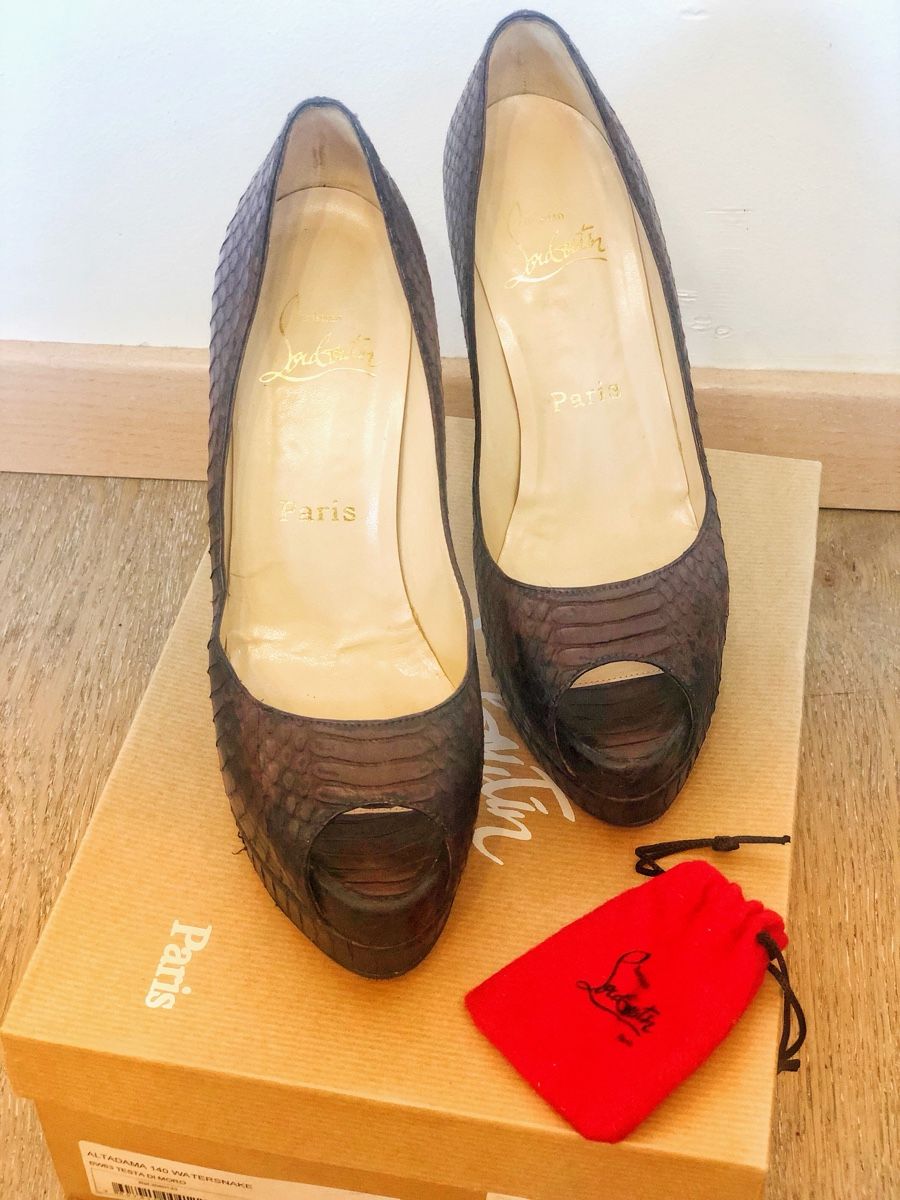 Christian Louboutin Scarpe da donna: Christian Louboutin Python Peep Toe Heels, Size 37 – Usato da Bursinel venduto da rud_9mxh 2