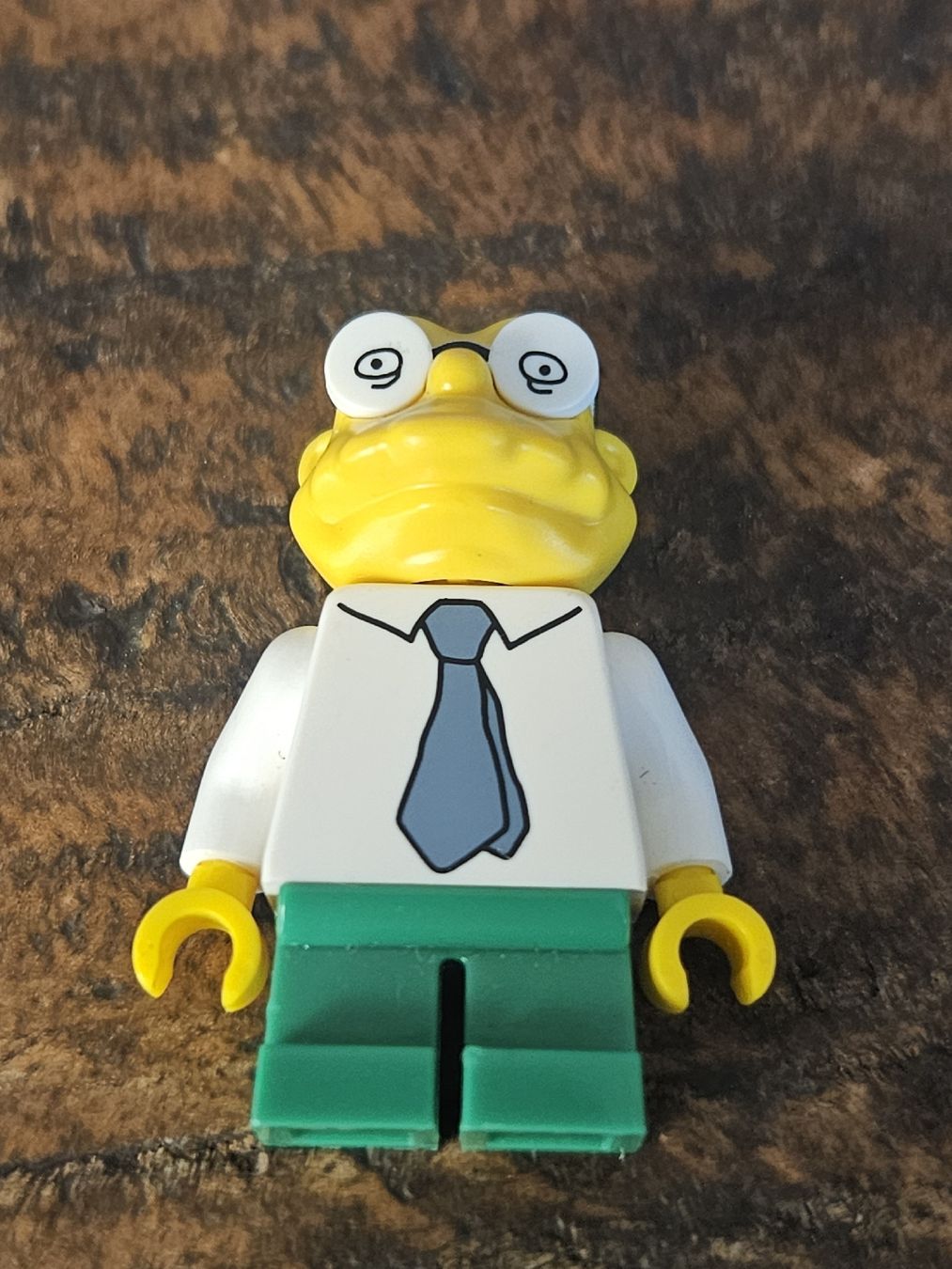 Lego Kit di costruzioni: lego figurine Simpson sim036 Hans Moleman,  – Usato da Confignon venduto da Ecrofigs