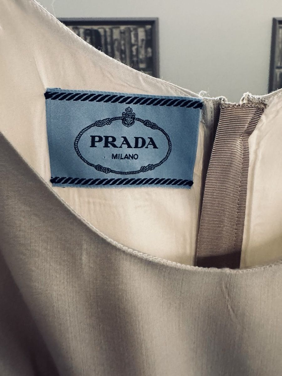 Prada Robes: Prada dress – Neuf (Voir description) à Collonge-Bellerive par alejan_0984 1