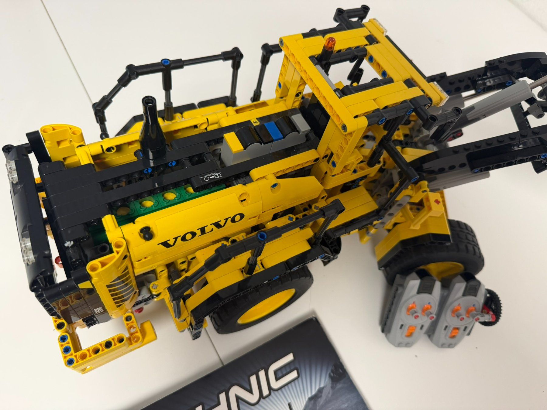 Lego Kit di costruzioni: LEGO Technic VOLVO L350F Radlader – Usato da Figino venduto da ant_l7wz 3