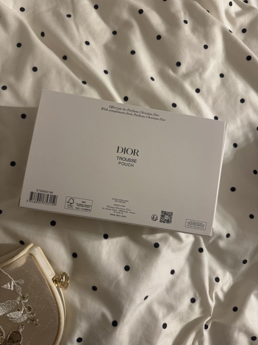 Dior Custodie per cosmetici: Dior Necessaire Bestickt – Nuovo (secondo la descrizione) da Richterswil venduto da dil_vc79 5