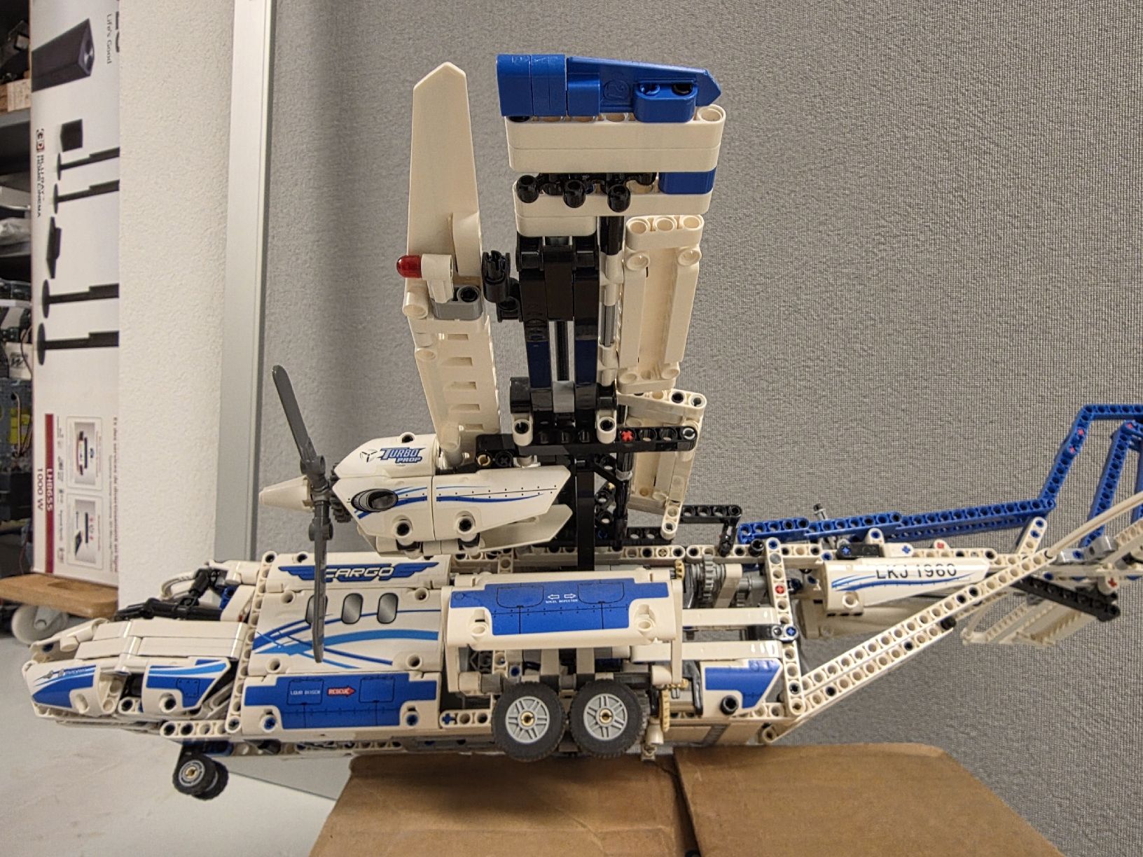 Lego Giocattoli: Lego Technic Frachtflugzeug 42152 – Usato da Möhlin venduto da Hofi61 3