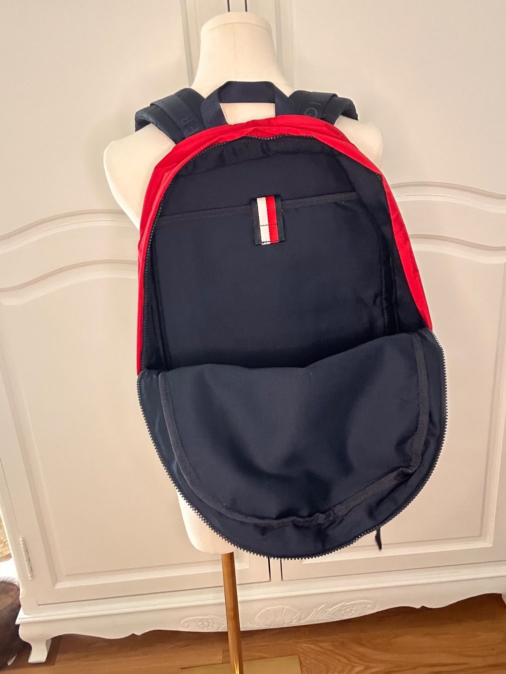 Tommy Hilfiger Sacs à dos: Tommy Hilfiger Rucksack – Neuf (Voir description) à Pfaffhausen par Klaras_second_hand 1