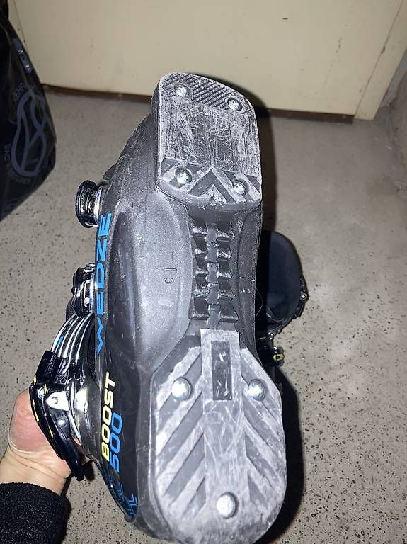 Scarpe da uomo: Chaussures de ski Wedze 33 – Usato da Avenches venduto da leonie7777 2