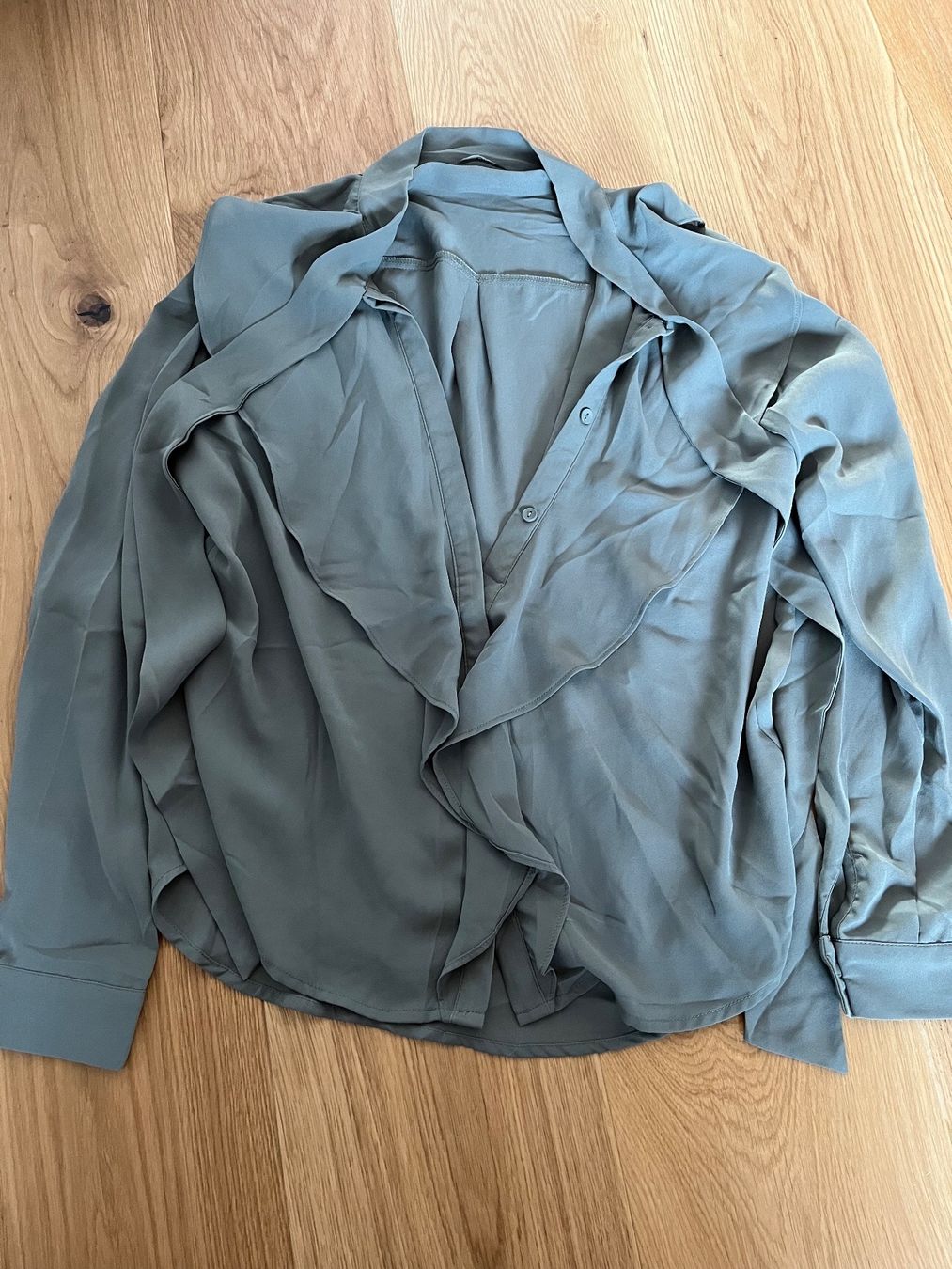 Kleiderpakete: KLEIDERPAKET Langarm Blusen – Gebraucht aus Wangen SZ von selinaf97 4