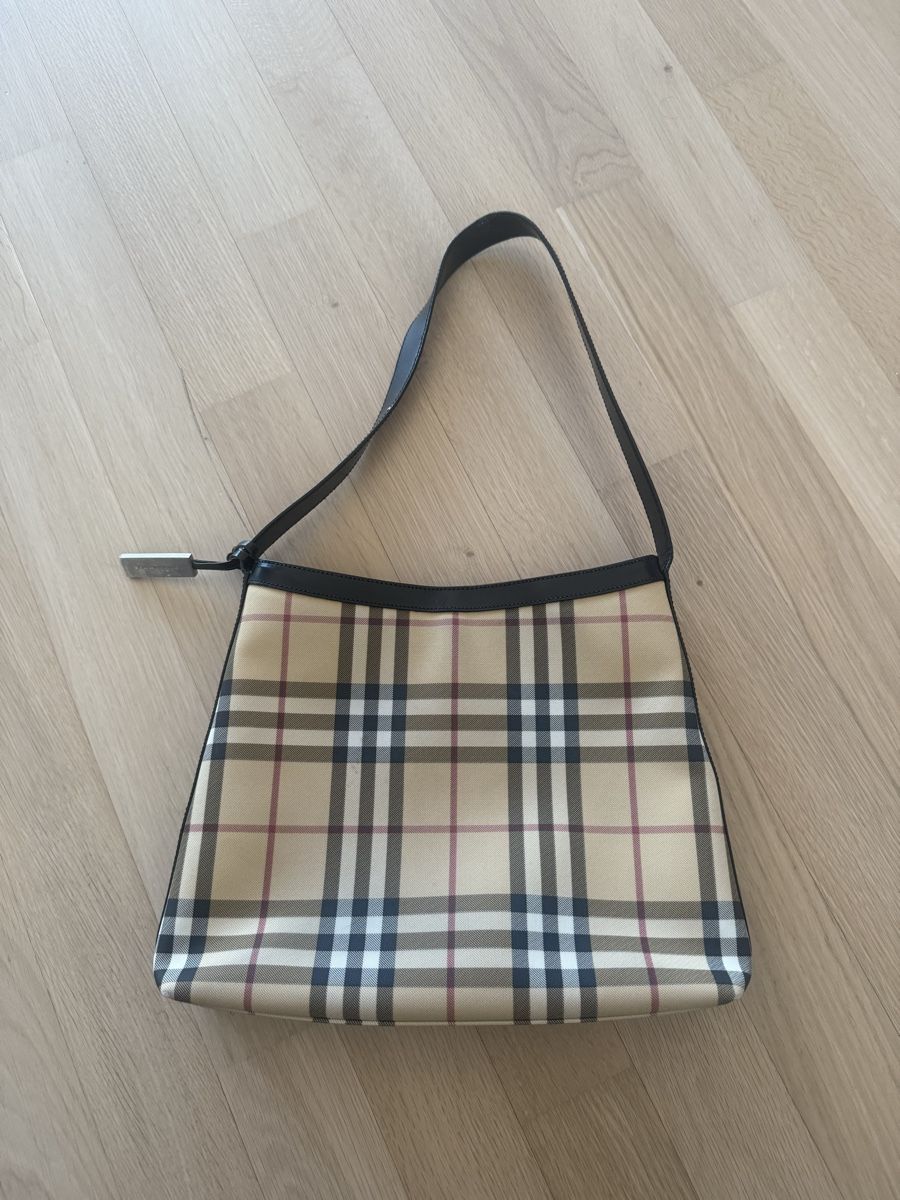 Burberry Borse da donna: Vintage Burberry Bag – Usato da Konolfingen venduto da chl_my55