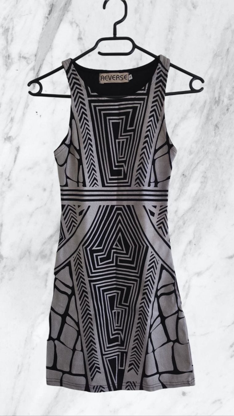 Vestiti: Patterned Sleeveless Minidress – Nuovo (secondo la descrizione) da Einsiedeln venduto da Lirpae 2