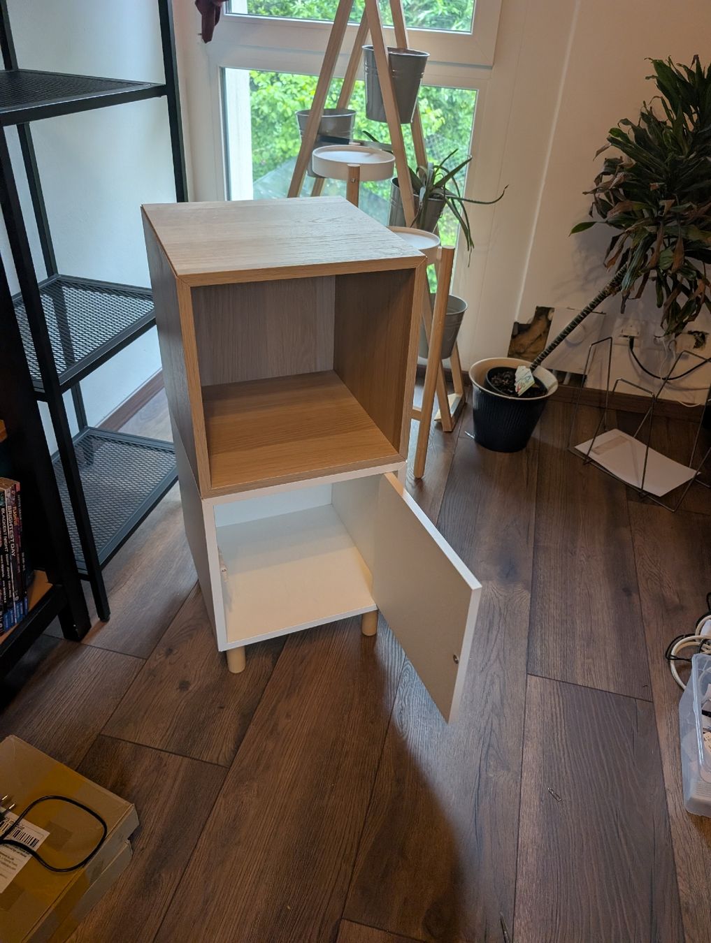 Scaffali: ikea 2er ECKET mit Türe – Usato da Winterthur venduto da Beni3141 1