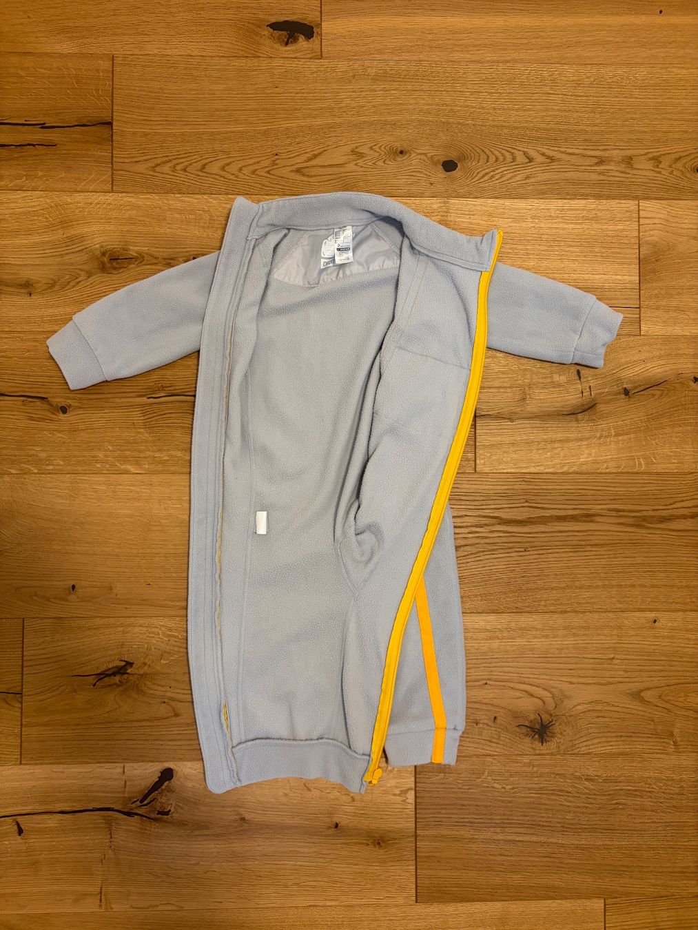 Decathlon Completi: Fleece Overall hellgrau, mit Reissverschluss Gr. 86 – Usato da Riedt b. Erlen venduto da f.brown 1