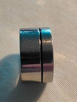 Silbener Ring mit schwarzem Streifen Herren