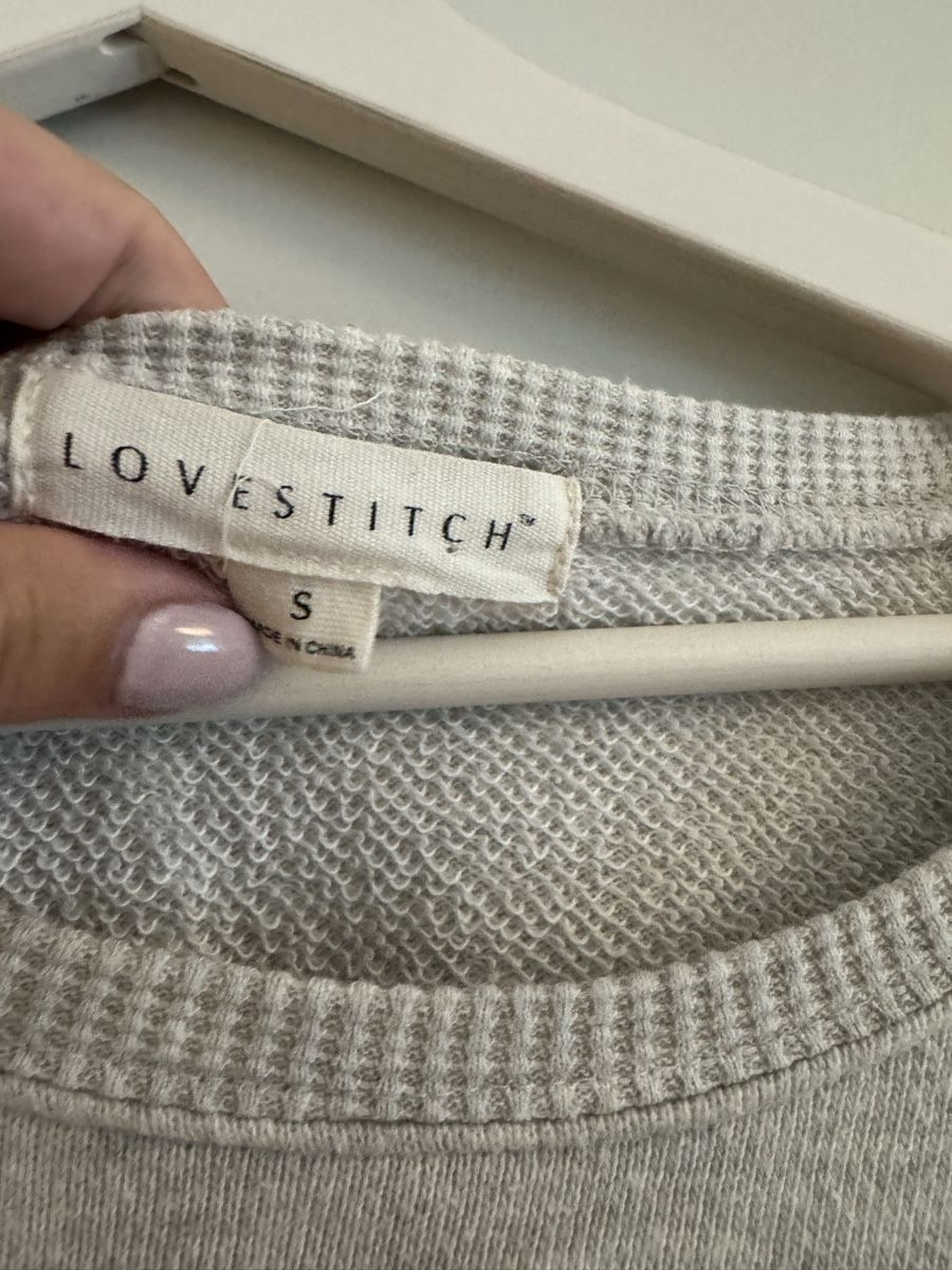 Pullover & Sweatshirts: Pullover hellgrau mit Sternen Grösse S von Lovestitch – Gebraucht aus Zürich von sop_5gg8 3