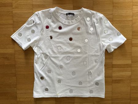 Zara T-Shirt weiss Gr. S mit Spiegelelementen 