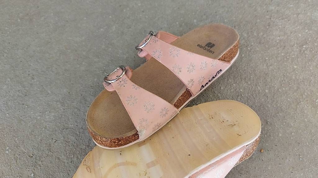 Scarpe per ragazze: Haussschuhe Elefanten 27 rosa mit Glitzer – Usato da Richterswil venduto da nimgruet 1