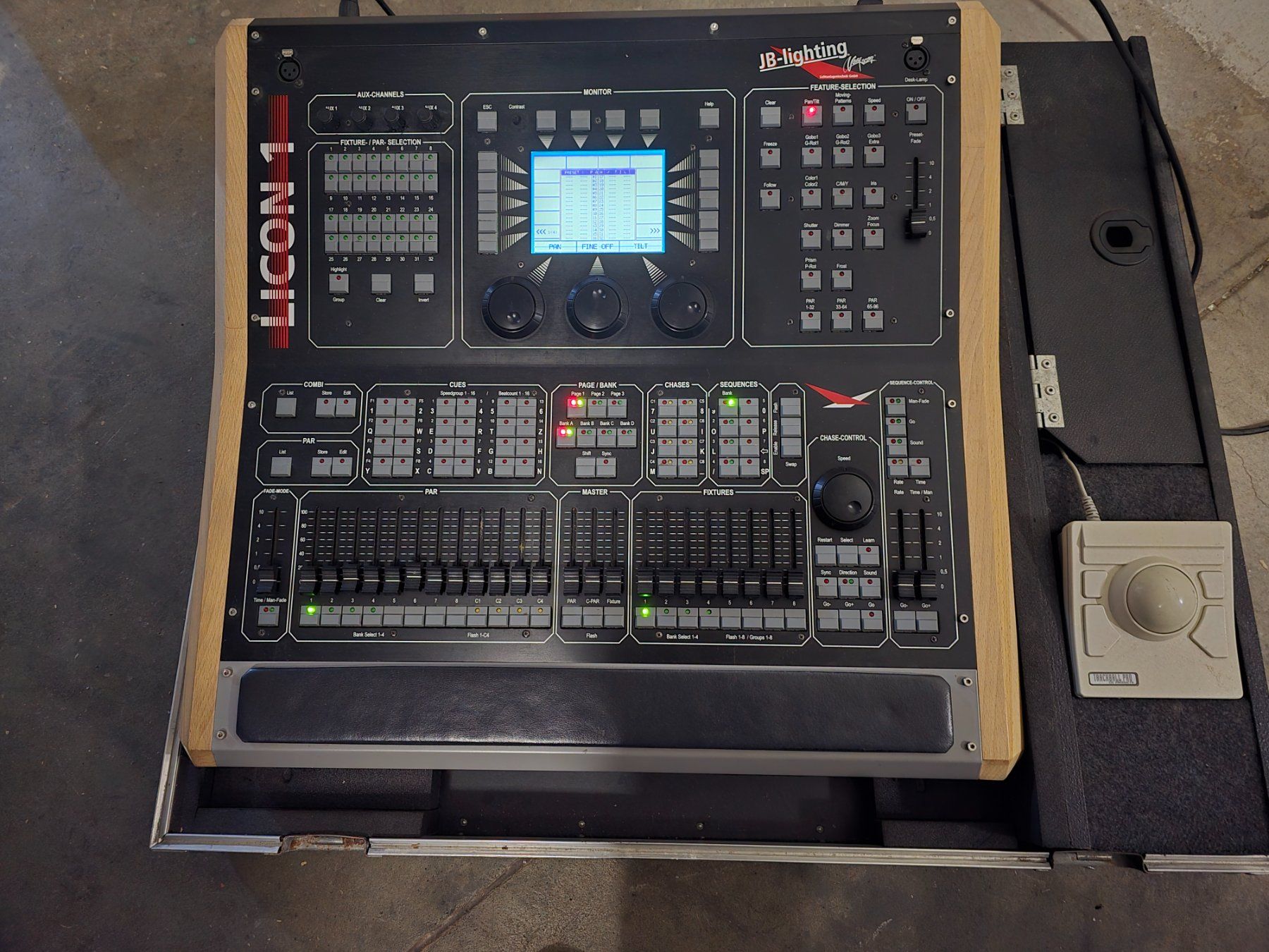 Lampade: JB Lighting Licon 1  Light Controller + Flight Case – Usato da Zürich venduto da Roy-Events-Zurich 5