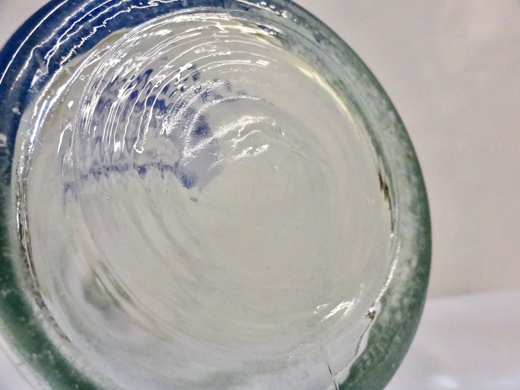 Gläser, Krüge & Flaschen: alte Flasche LIMONADE PIOTA MARTIGNY 1957 – Gebraucht aus Kerzers von Flaschenposten 6