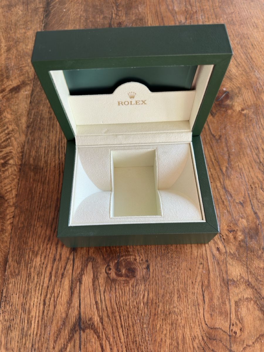 Rolex Uhrenboxen: Boîte Rolex authentique - écrin de luxe, parfait état! – Neu (gemäss Beschreibung) aus Genève von lau_7snn
