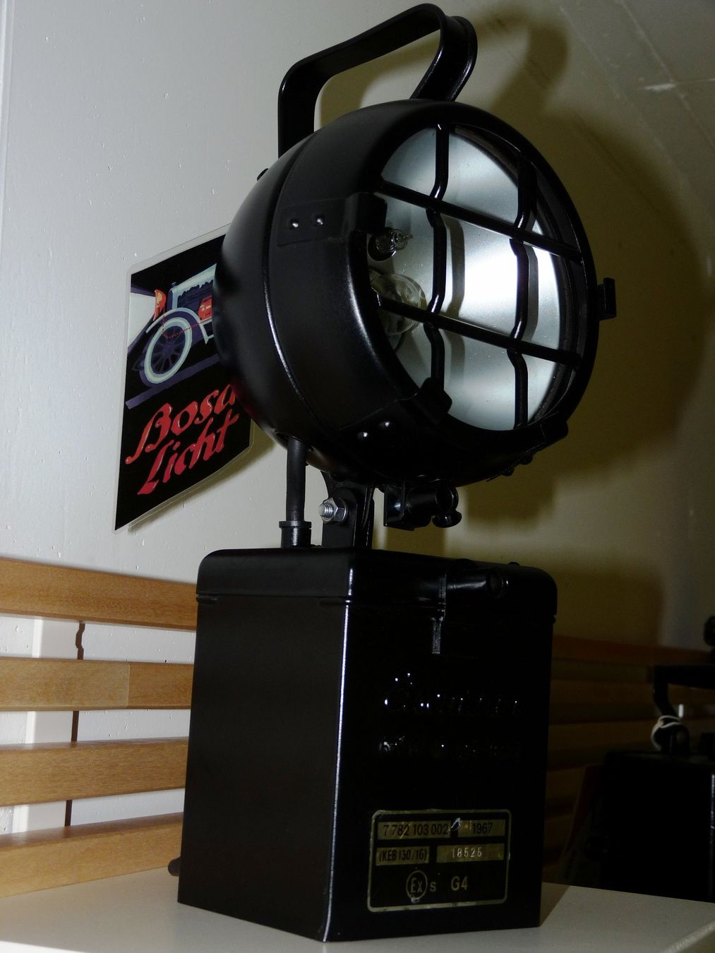 Bosch Lampes: Bosch Eisemann Objektleuchte 1967 – D'occasion à Walzenhausen par energieberaten