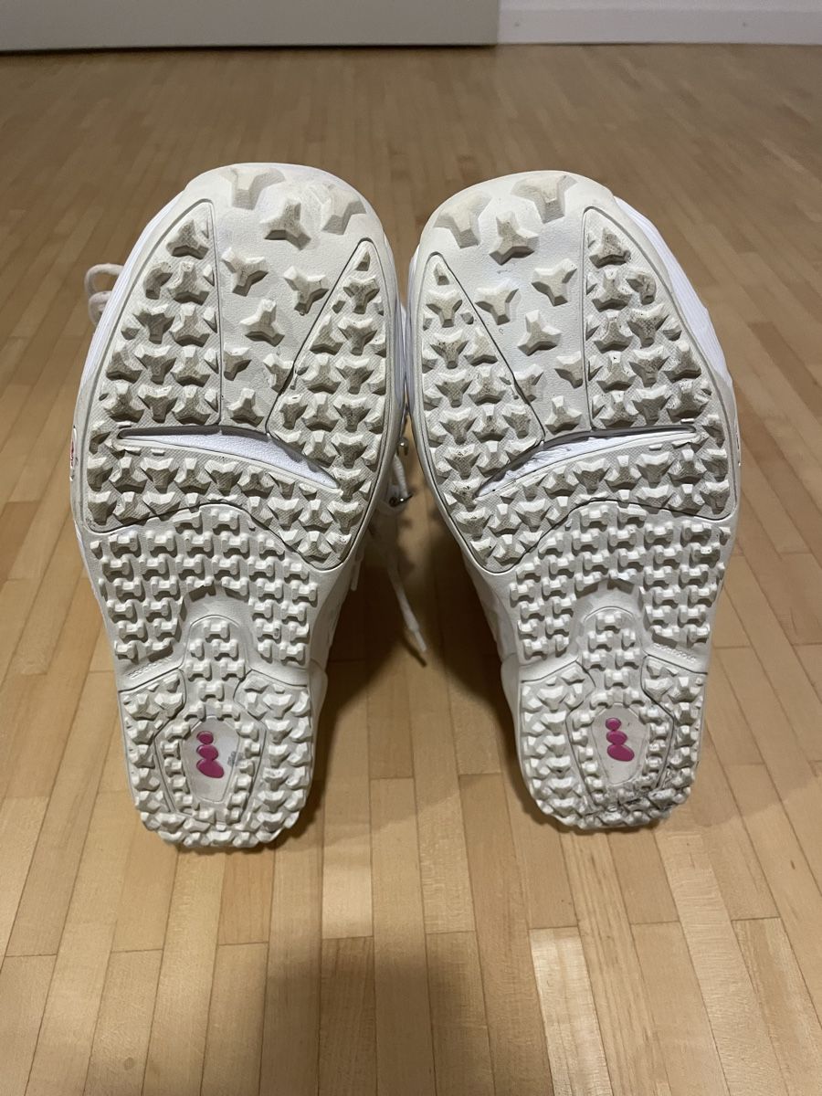 Decathlon Scarpe da donna: Snowboard boots size EU40 – Usato da Horgen venduto da car_tx5t 1