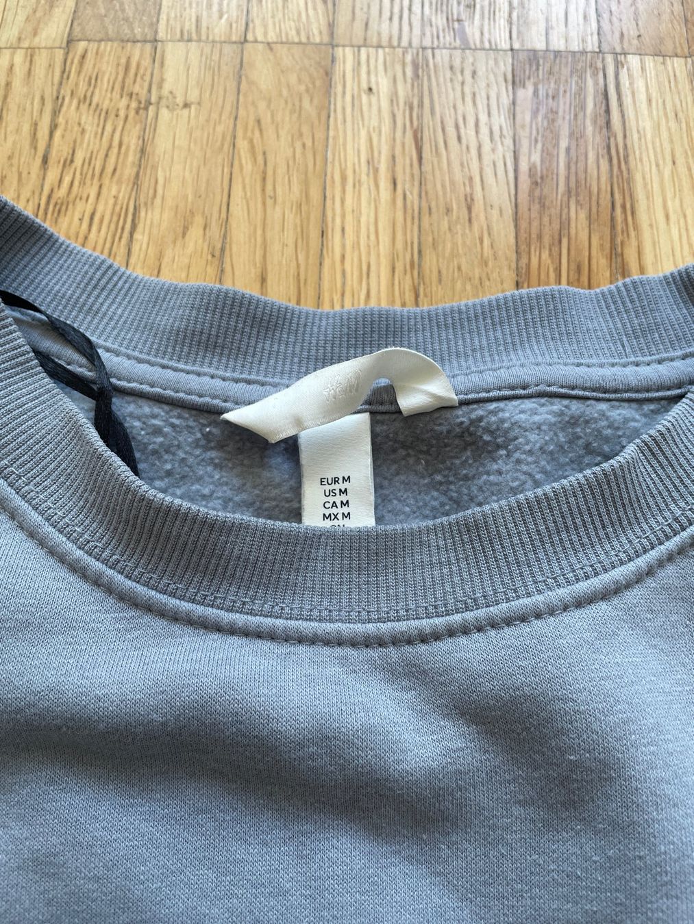 H&M Pullover & Sweatshirts: Hellblauer H&M-Pullover, Gr. M - NEU! – Neu (gemäss Beschreibung) aus Jona von Tr3s 1