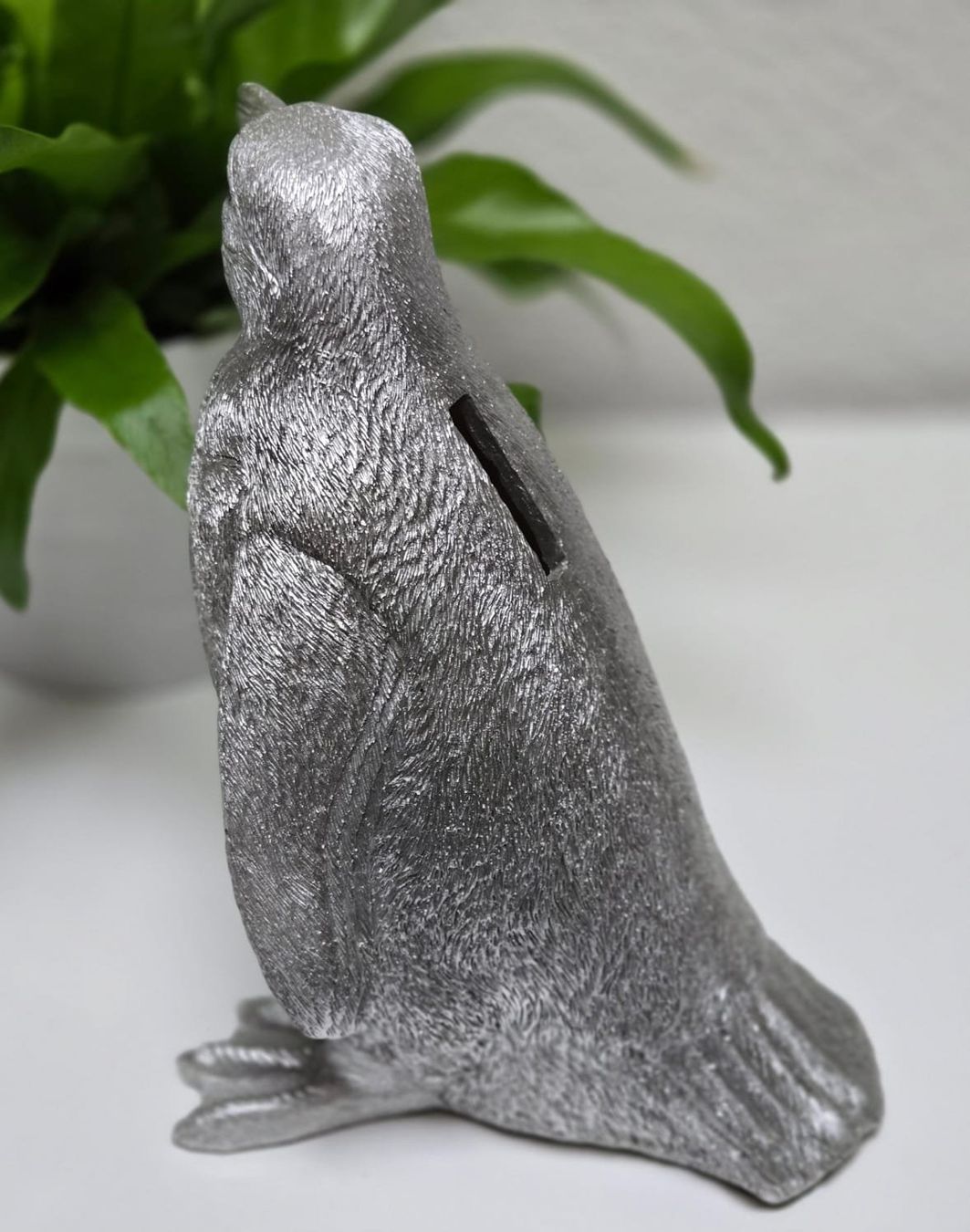 Spardosen: Silberfarbener Pinguin als Deko oder Sparschwein, Top! – Neu (gemäss Beschreibung) aus Rheinsulz von Gilea 2
