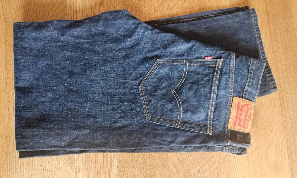 Levis Jeans Herren 527 | Kaufen auf Ricardo