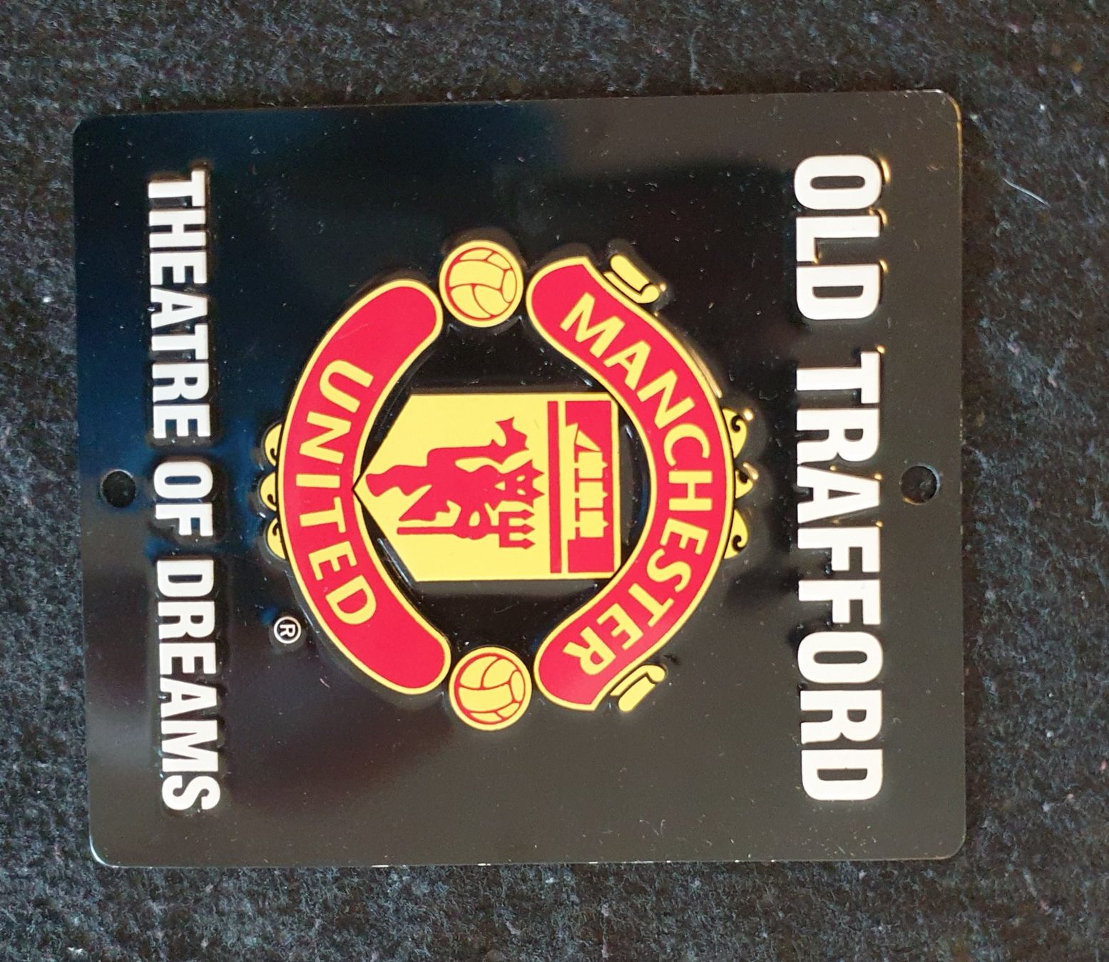 Insegne: Plaquette Manchester united – Usato da Confignon venduto da Tibinhosfc