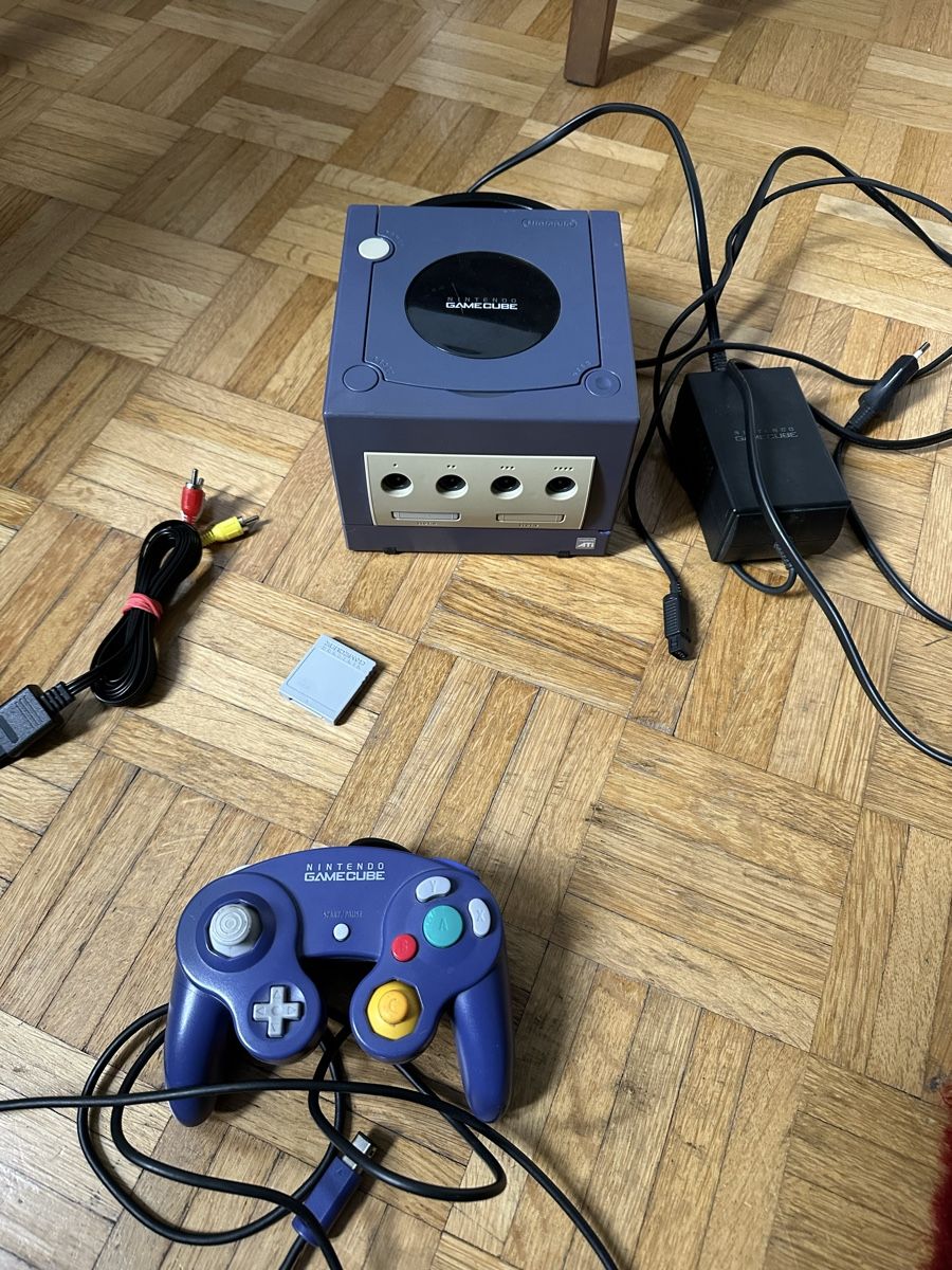 Nintendo Console: Nintendo GameCube + Controller, Kabel, Speicherkarte CH – Usato da Zürich venduto da phi_2x88 1