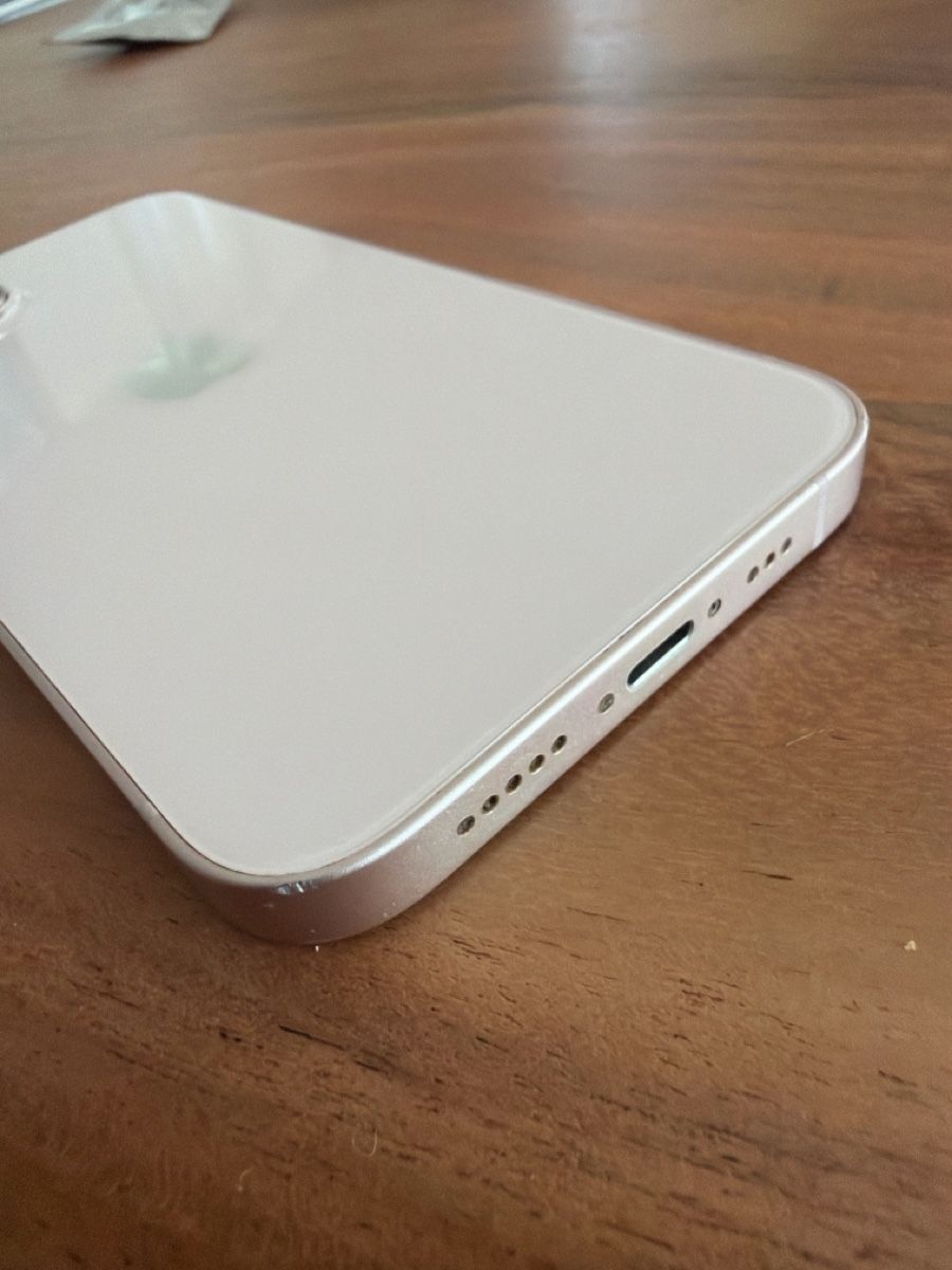 Apple Portables: Iphone 13 rosa – D'occasion à Augst BL par Marco869 2