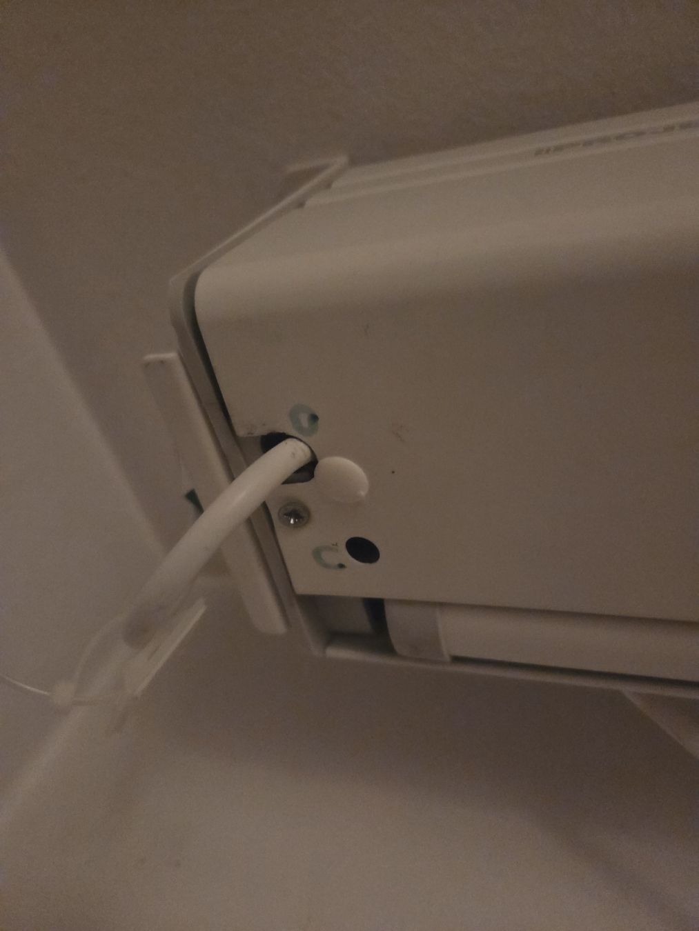 Heimkino: Projektionsleinwand Projecta elektrisch gebraucht – Gebraucht aus Winterthur von lanrom 1