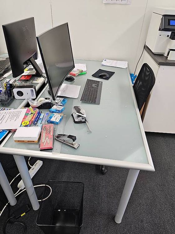 Conforama Scrivanie: Aménagement de Bureau à vendre essemble au séparadement – Usato da Les Avanchets venduto da cvs_6g22 4