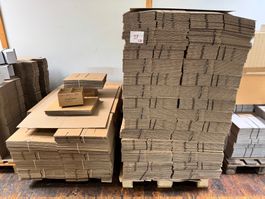 037 Posten Verpackungskarton 210 x 210 x 120 (2Pal) aus Liq