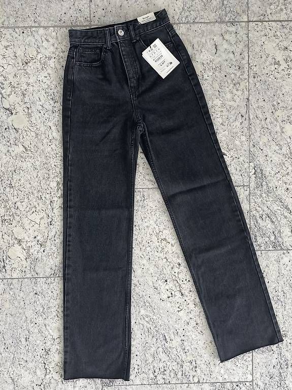Pantaloni: Pantaloni neri Pull&Bear – Usato da Ascona venduto da eli_nq6c 1