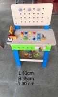Kinder Werkzeug Tisch mit Werkzeuge