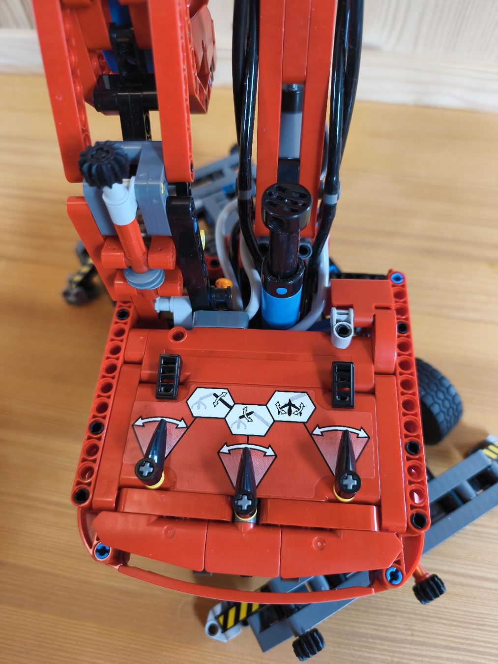 Lego Giocattoli: Lego Technik Bagger Kran 42144 – Usato da messen venduto da Loo21 1