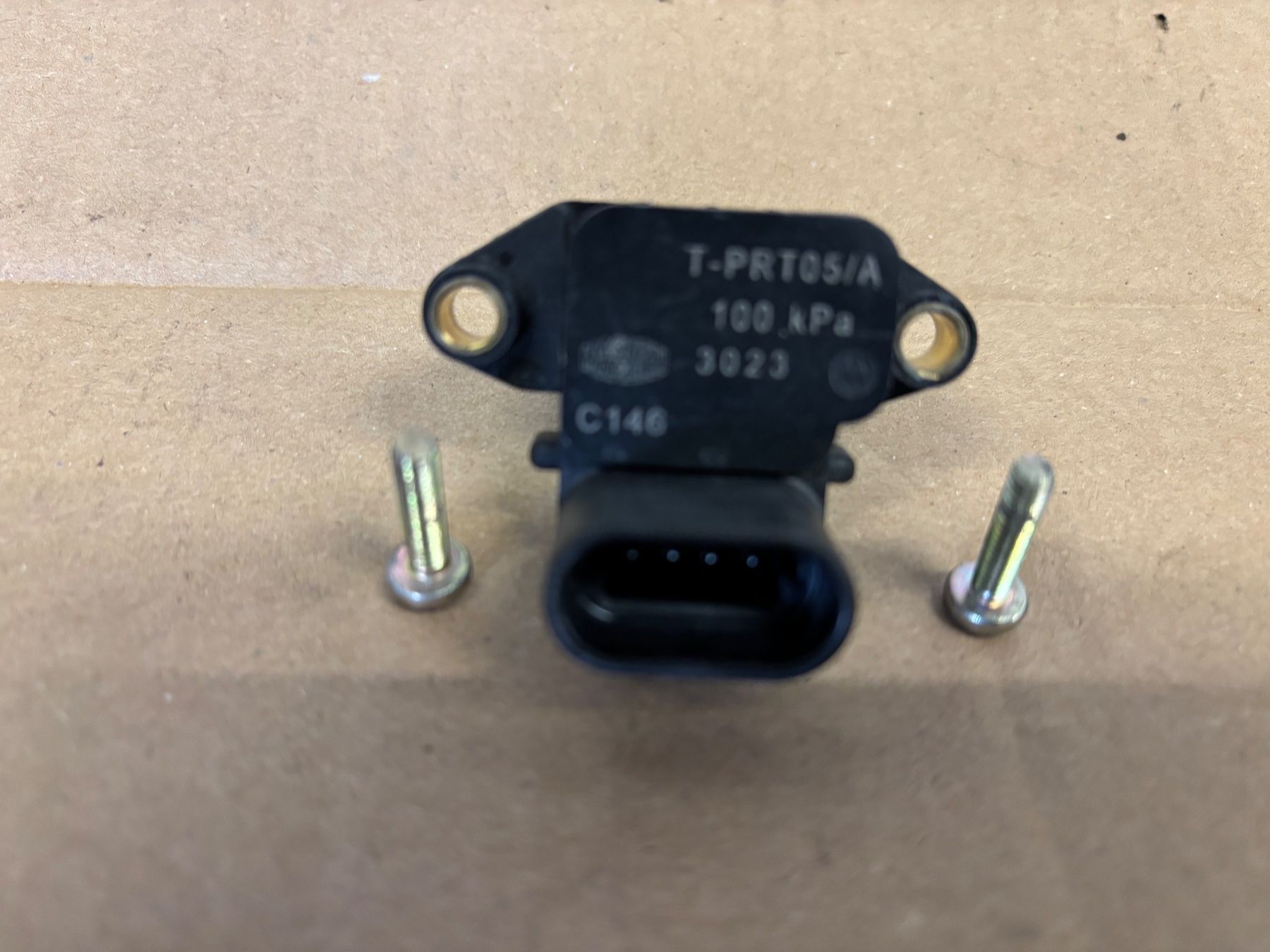 Ducati Tutti i ricambio per moto: Drucksensor Ducati Monster 1000 2003-05 – Usato da Wallbach venduto da iva_v76y