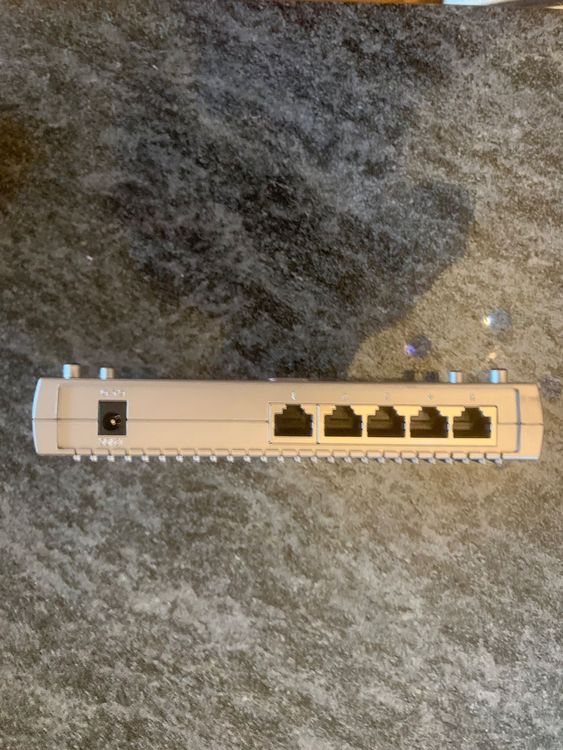 Planet 5-Port Ethernet Switch GSD-504 4