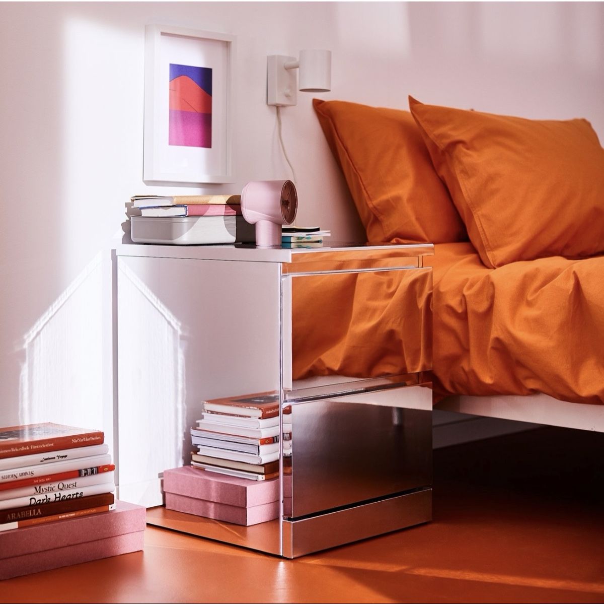Comodini: table de nuit à tiroir malm ikea édition limitée miroir – Usato da Martigny venduto da candicefr