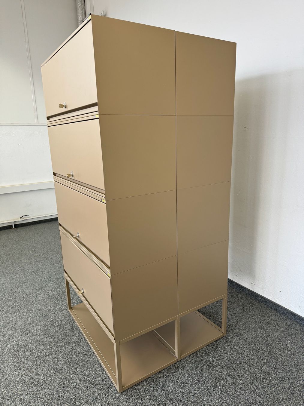 Lista Banconi: Lista Office LO Locker mit 8 Fächern zweiseitig – Usato da Schönenwerd venduto da mcofficeshop 3