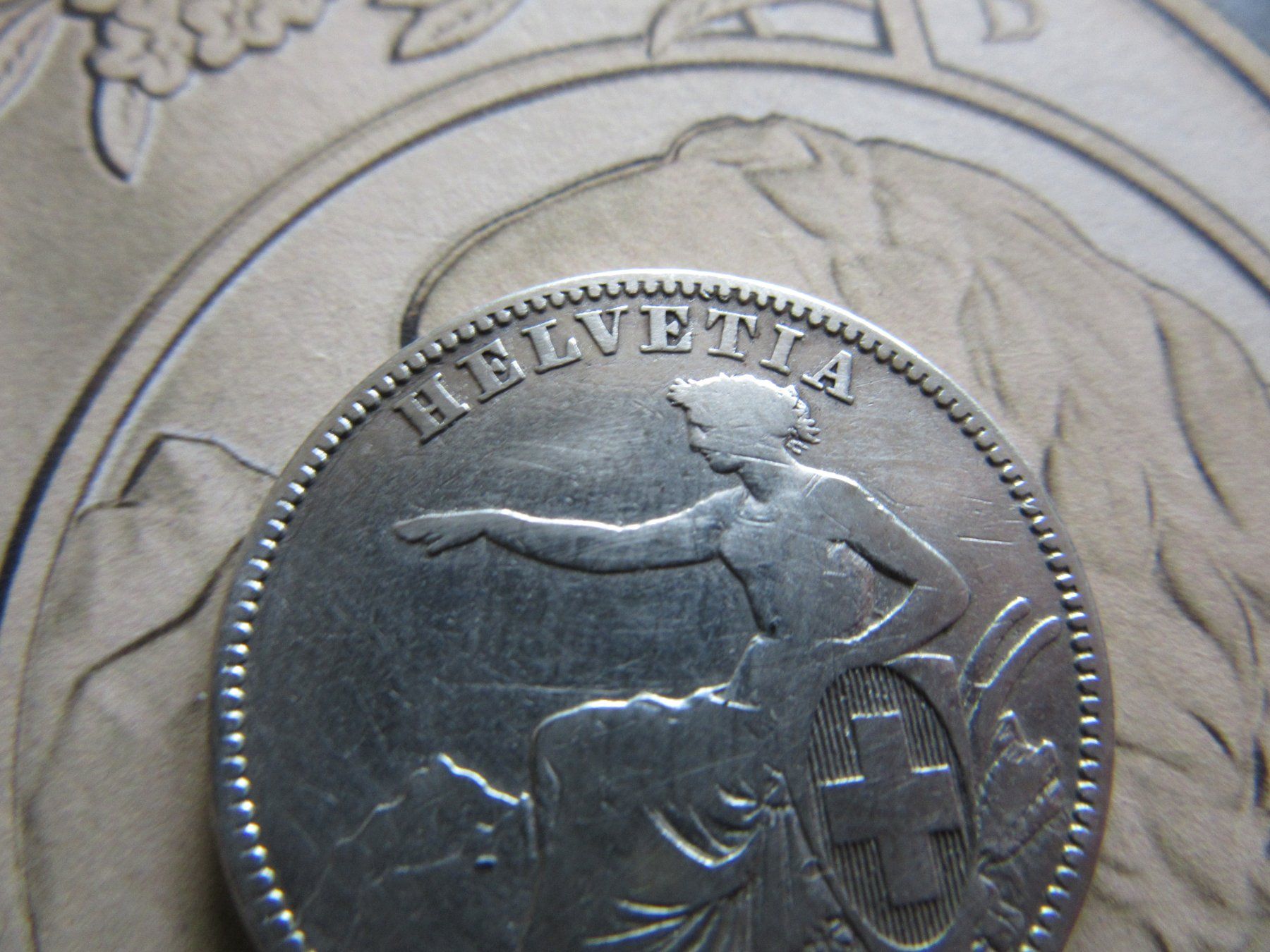 Tutti le monete: 2 FRANKEN 1863 SCHWEIZ AG 800 SILVER – Usato da châtelaine venduto da VrenliNumis86 4
