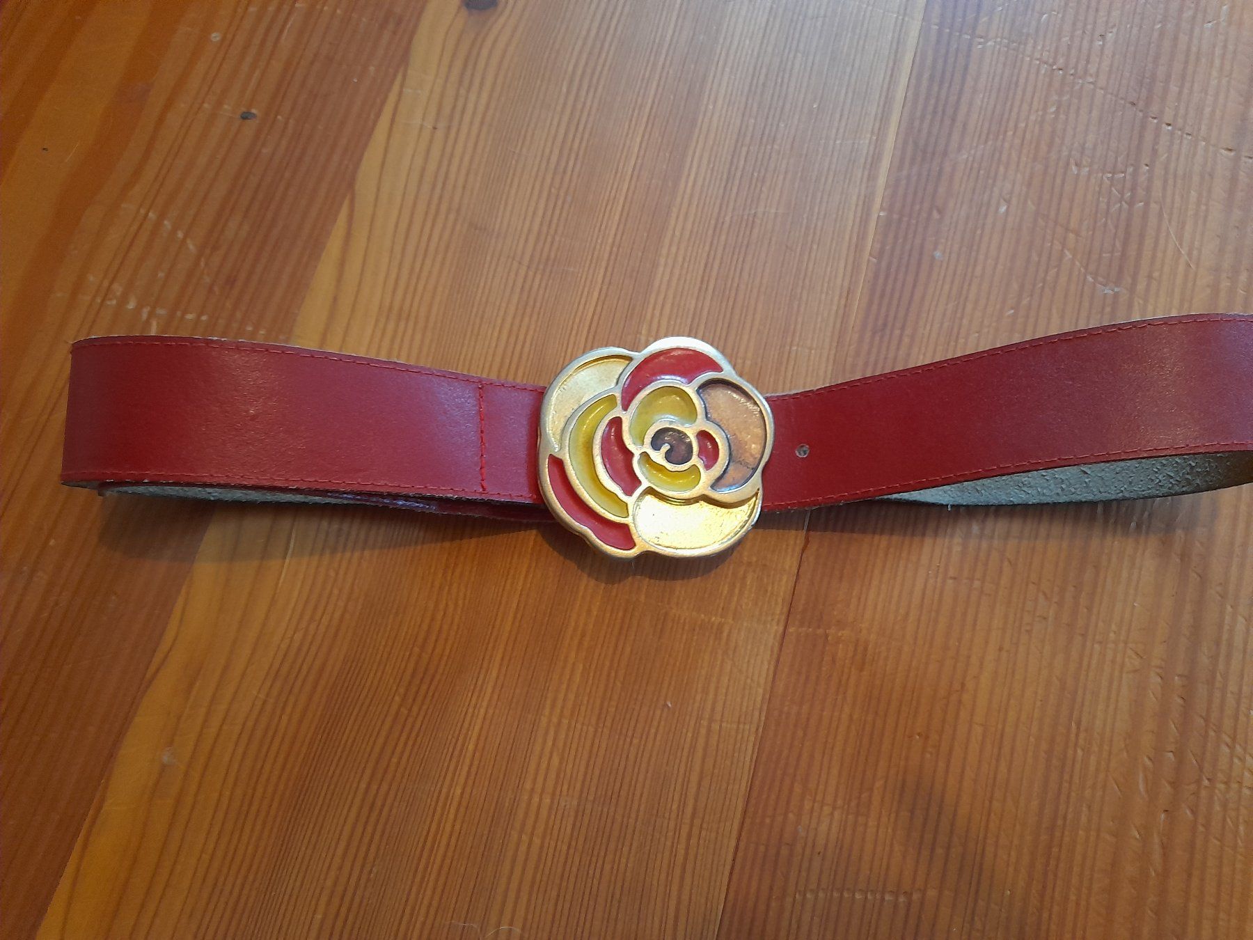 Cinture: super schöner Ledergürtel rot – Usato da Leuggelbach venduto da schmetterlings-fee 3